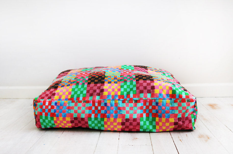 Checkerland Dogbed